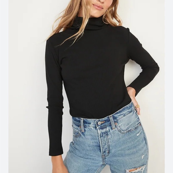 Long sleeve Turtleneck - Picture 2 of 6